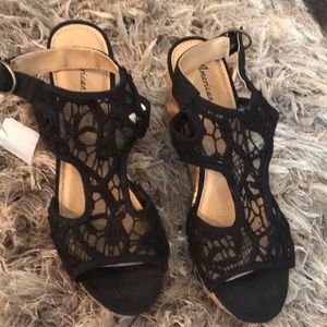 American Eagle size 8 Wedges NWT
